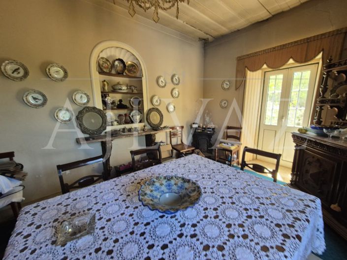 Image No.11-12 Bed House for sale