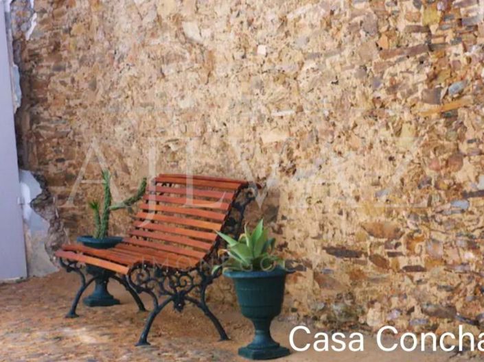 Image No.23-12 Bed House for sale