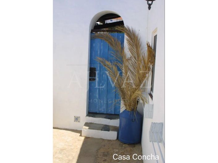 Image No.25-12 Bed House for sale