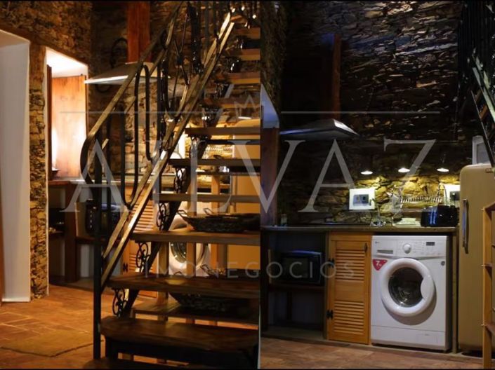 Image No.28-12 Bed House for sale