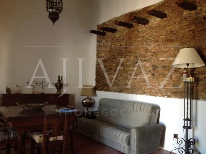 Image No.30-12 Bed House for sale