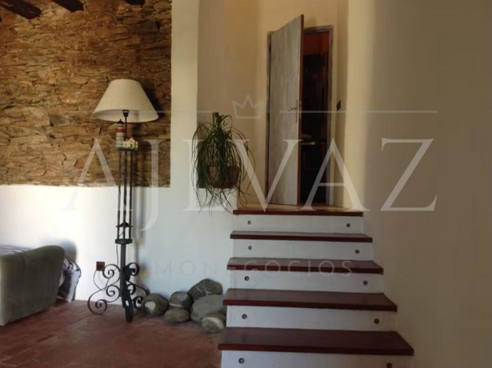 Image No.47-12 Bed House for sale