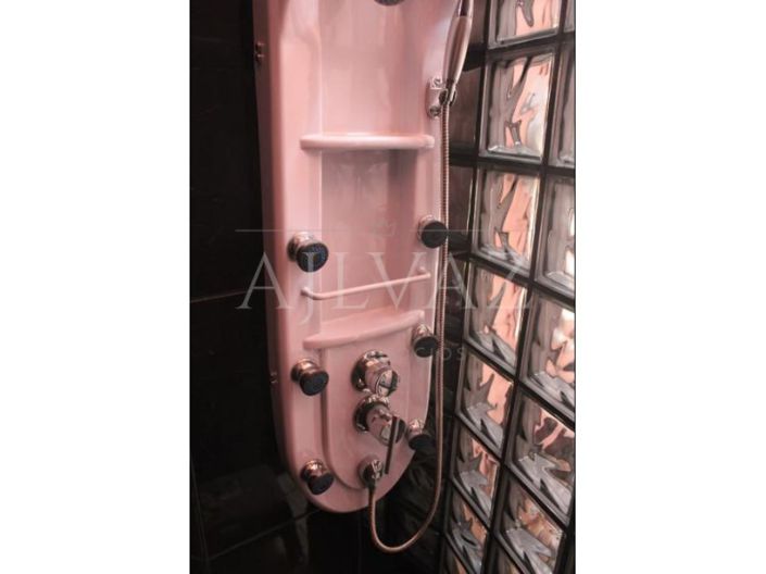 Image No.53-12 Bed House for sale