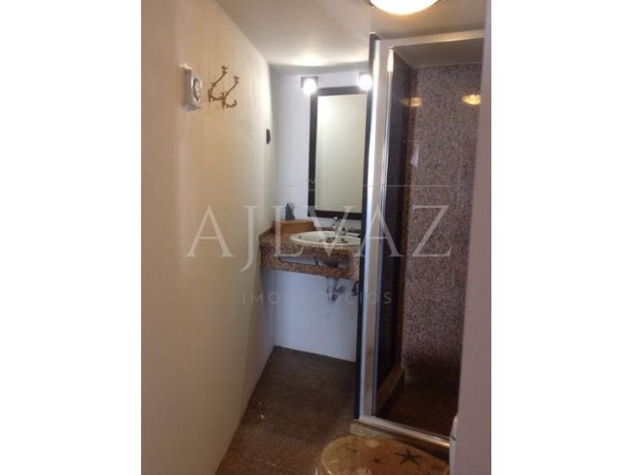 Image No.54-12 Bed House for sale