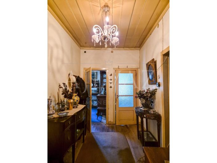 Image No.7-12 Bed House for sale