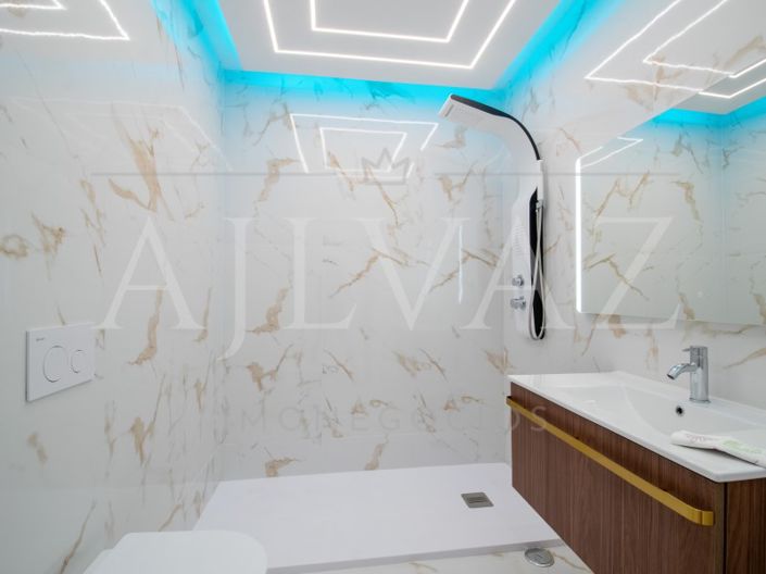 Image No.15-3 Bed Apartment for sale