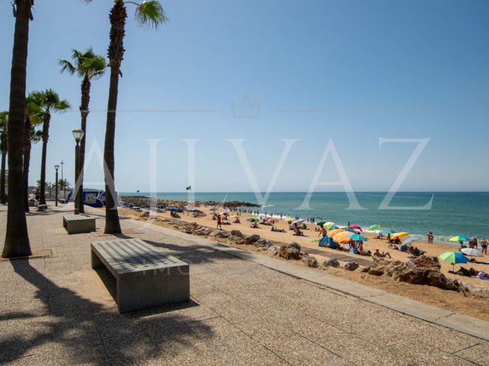 Image No.24-3 Bed Apartment for sale