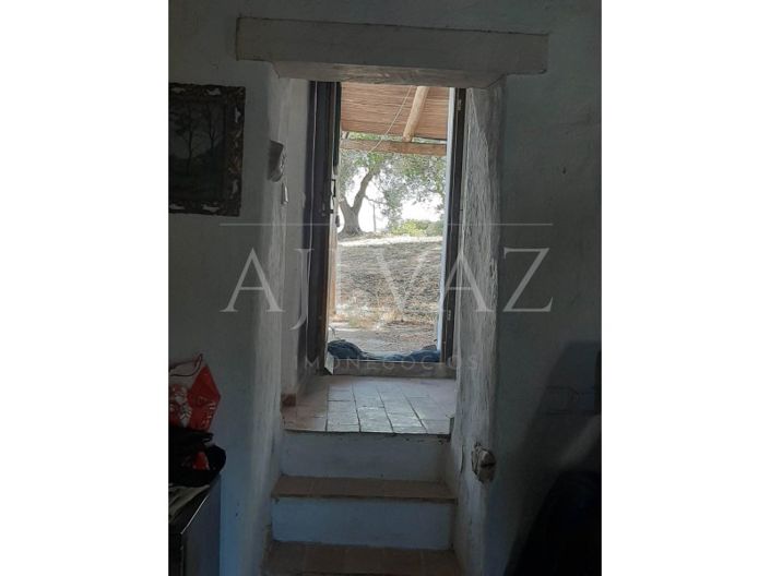 Image No.17-5 Bed Farmhouse for sale