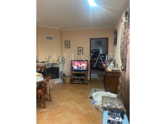 Image No.21-3 Bed House for sale