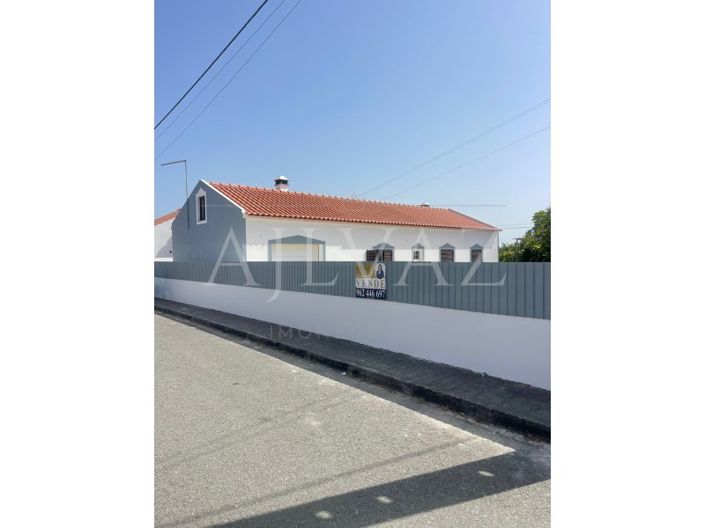 Image No.4-3 Bed House for sale