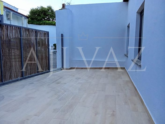 Image No.16-4 Bed House for sale