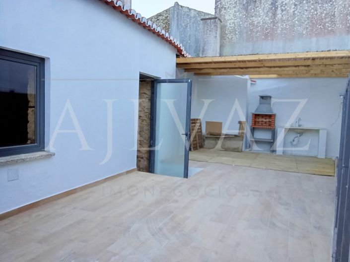 Image No.21-4 Bed House for sale