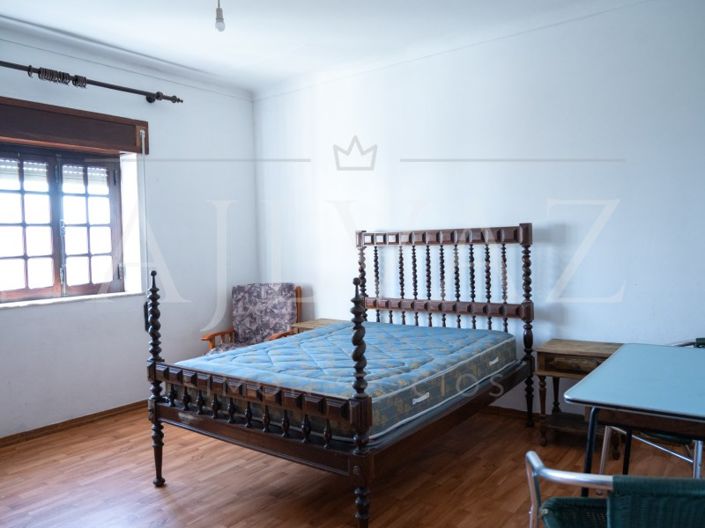 Image No.23-12 Bed House for sale