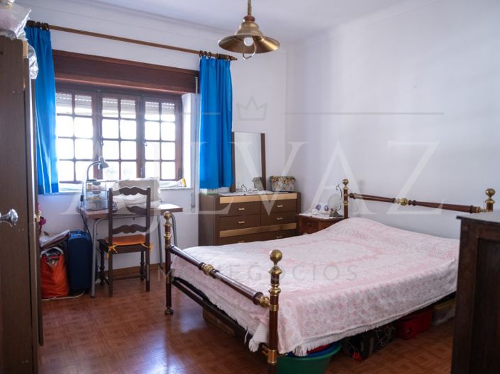 Image No.25-12 Bed House for sale