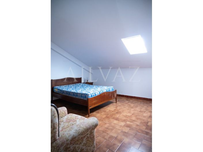 Image No.32-12 Bed House for sale