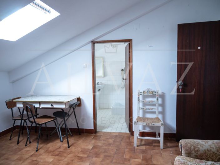 Image No.43-12 Bed House for sale