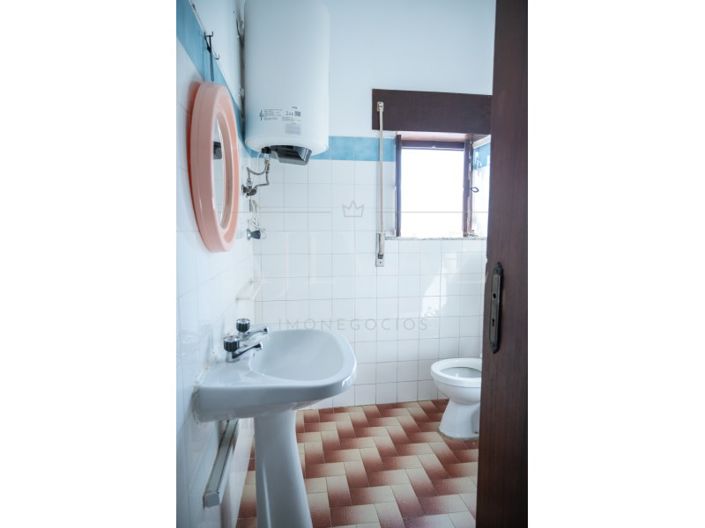 Image No.48-12 Bed House for sale