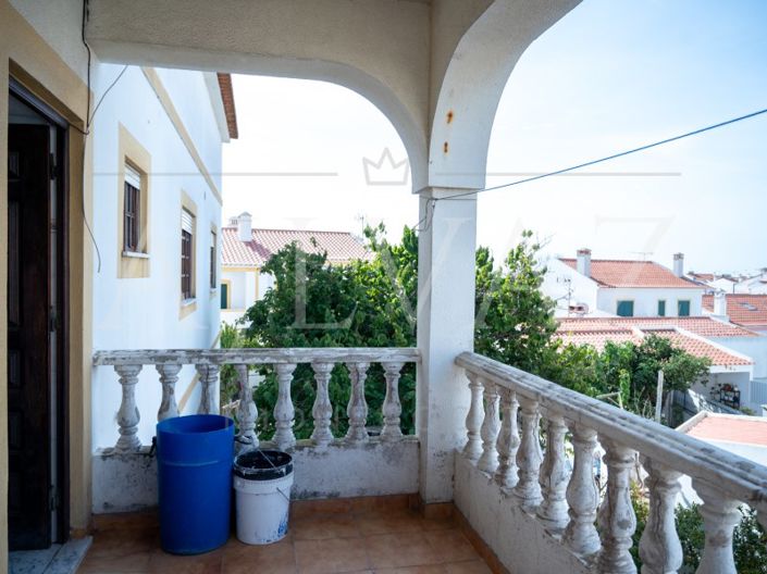 Image No.53-12 Bed House for sale