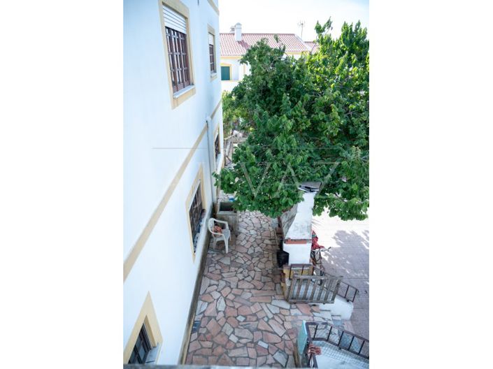 Image No.60-12 Bed House for sale