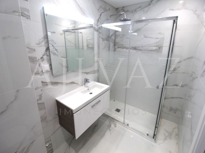 Image No.24-2 Bed Apartment for sale