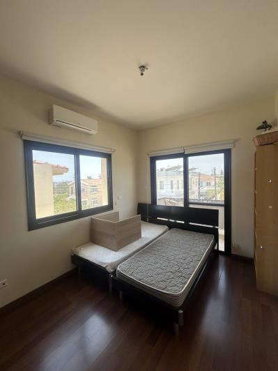 Image No.14-4 Bed House for sale