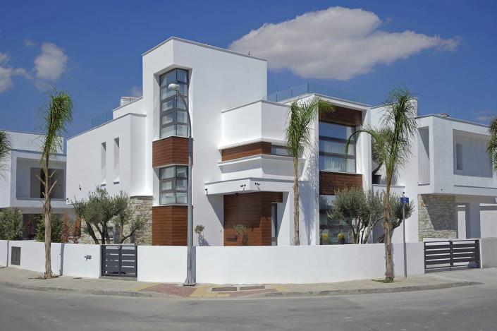Image No.2-4 Bed House/Villa for sale