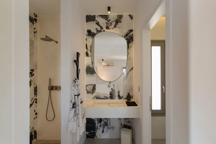 Image No.17-5 Bed House for sale