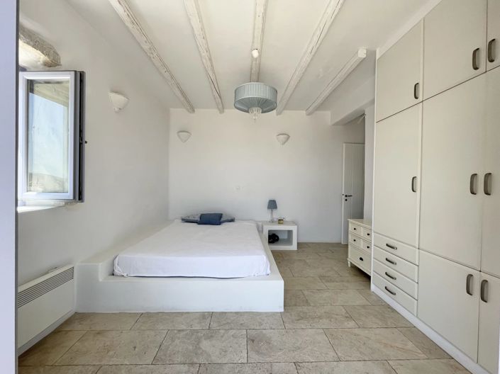 Image No.11-5 Bed House for sale