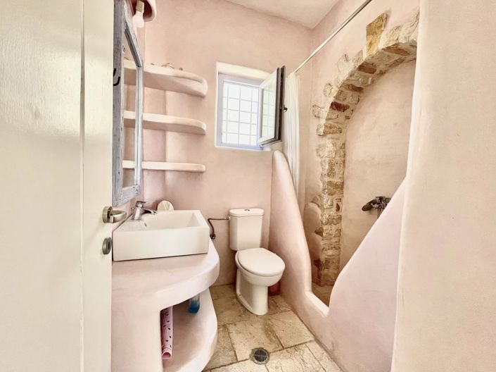 Image No.10-5 Bed House for sale