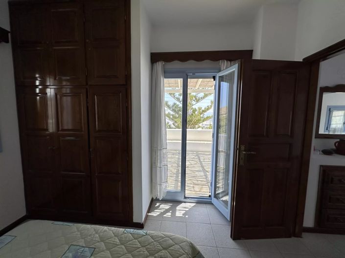 Image No.12-4 Bed House for sale