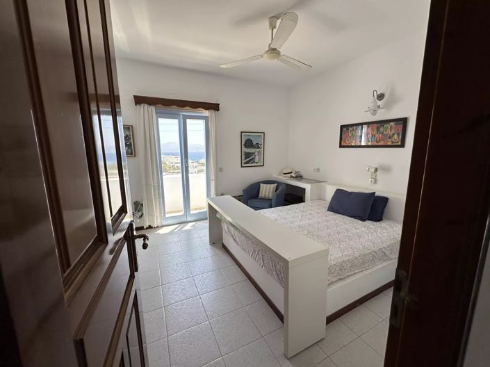 Image No.16-4 Bed House for sale