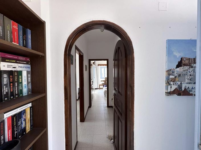 Image No.21-4 Bed House for sale