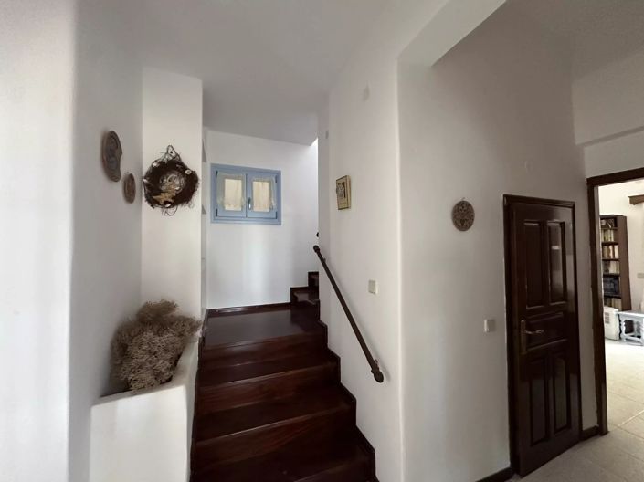 Image No.23-4 Bed House for sale