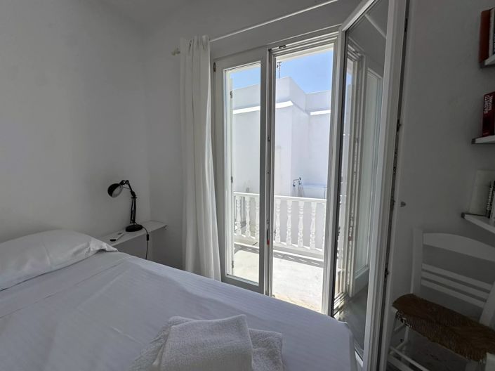 Image No.15-2 Bed House for sale