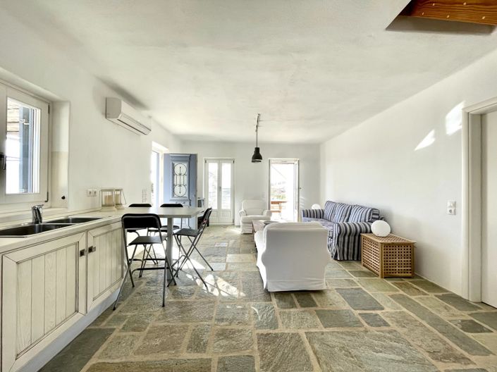 Image No.4-2 Bed House for sale