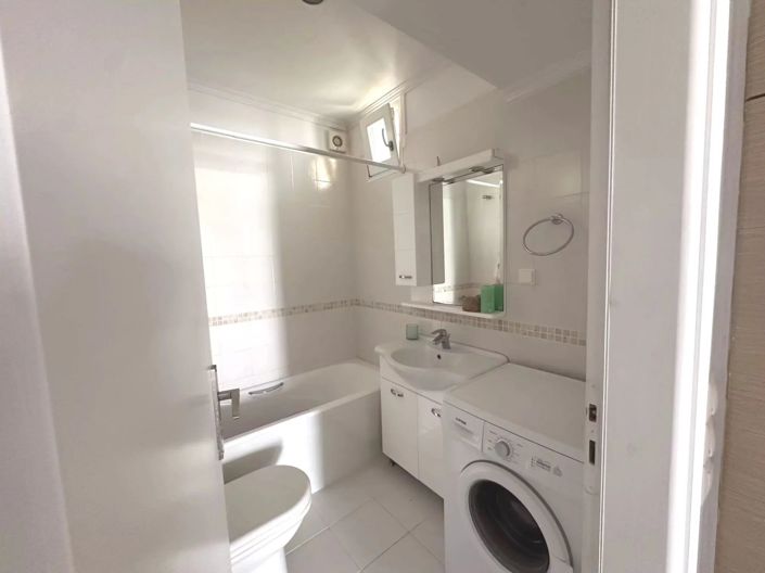 Image No.12-2 Bed House for sale