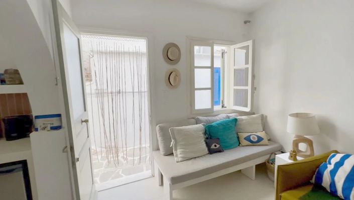 Image No.18-1 Bed House for sale