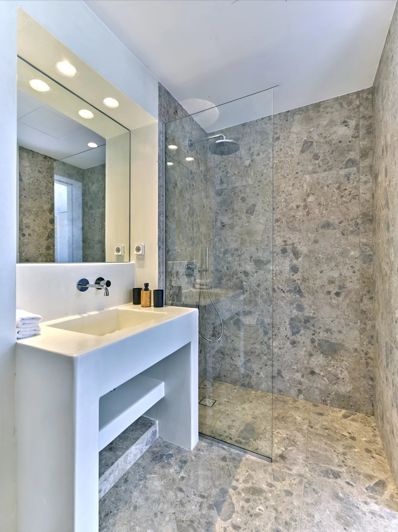 Image No.20-6 Bed Villa for sale