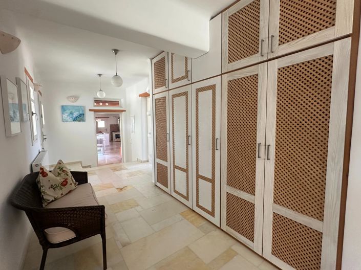 Image No.17-3 Bed House for sale