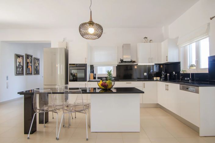 Image No.16-3 Bed House for sale