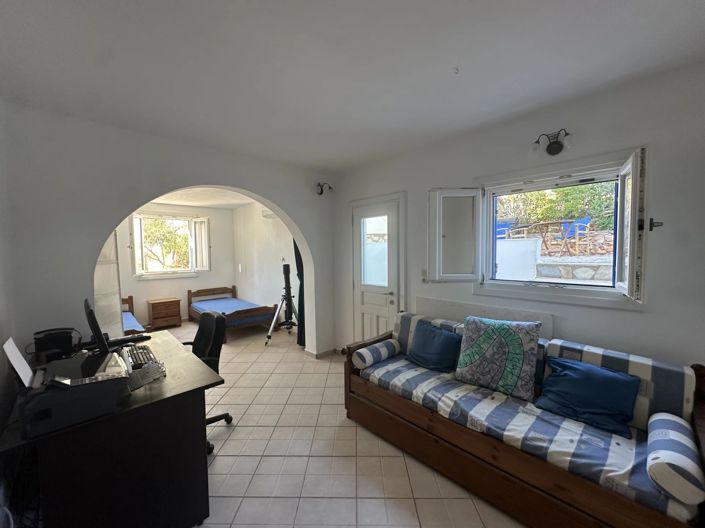 Image No.11-3 Bed House for sale