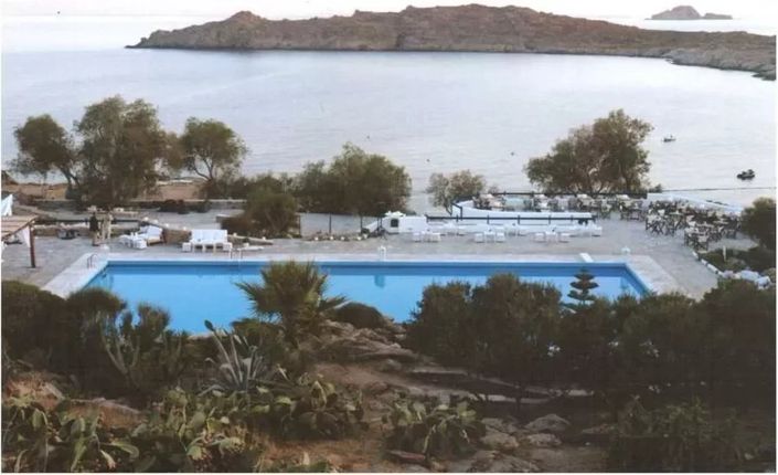 Image No.18-3 Bed Commercial for sale