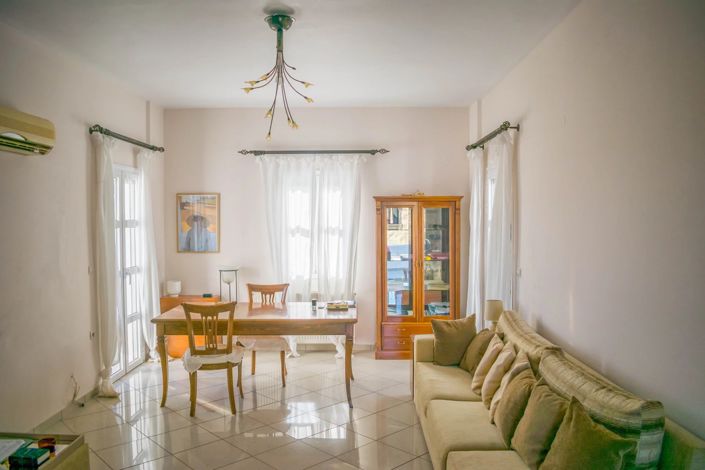 Image No.7-2 Bed House for sale