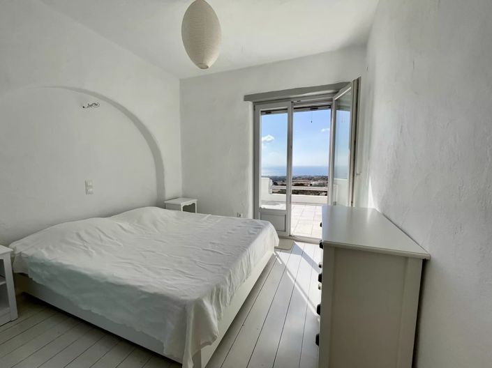 Image No.11-3 Bed House for sale