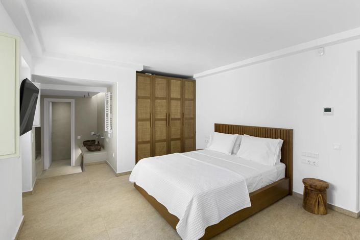 Image No.22-4 Bed House for sale