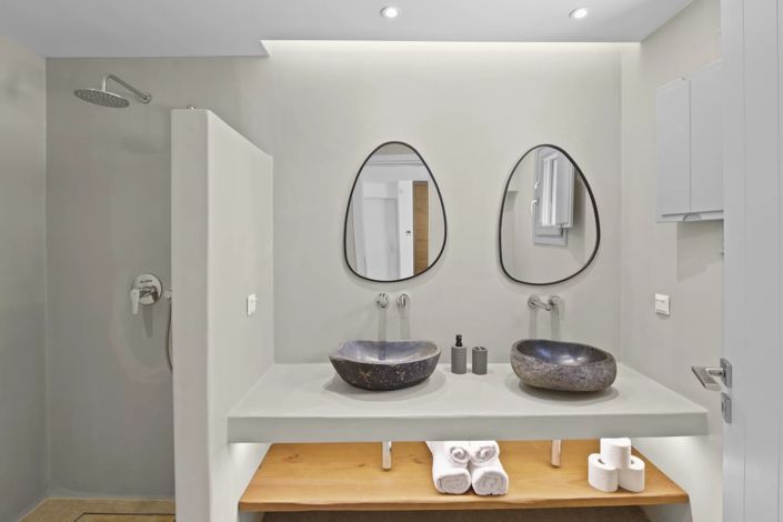 Image No.19-4 Bed House for sale