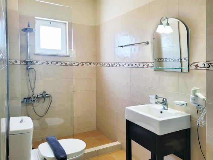 Image No.11-2 Bed Maisonette for sale