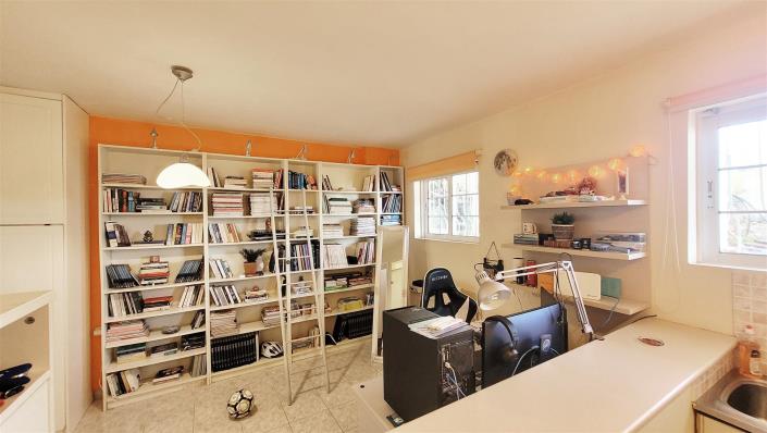 Image No.6-4 Bed Maisonette for sale