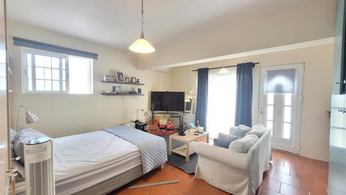 Image No.23-4 Bed Maisonette for sale