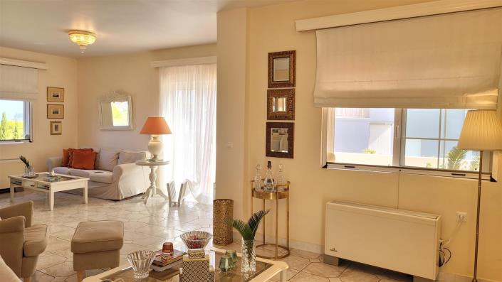 Image No.18-4 Bed Maisonette for sale